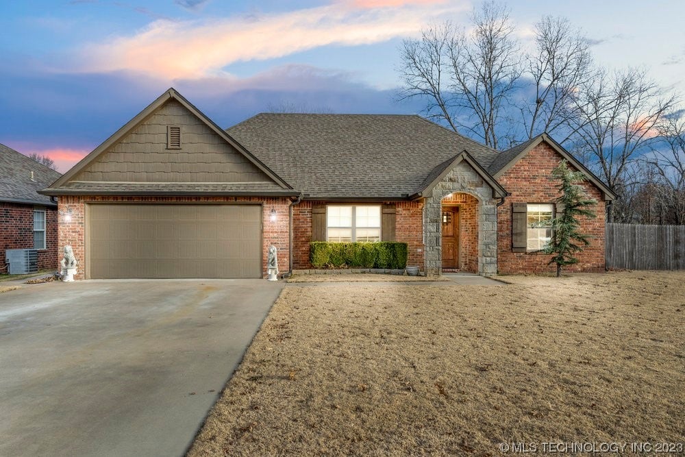 1904 Walnut Hill Lane, Claremore, OK 74017 ERA