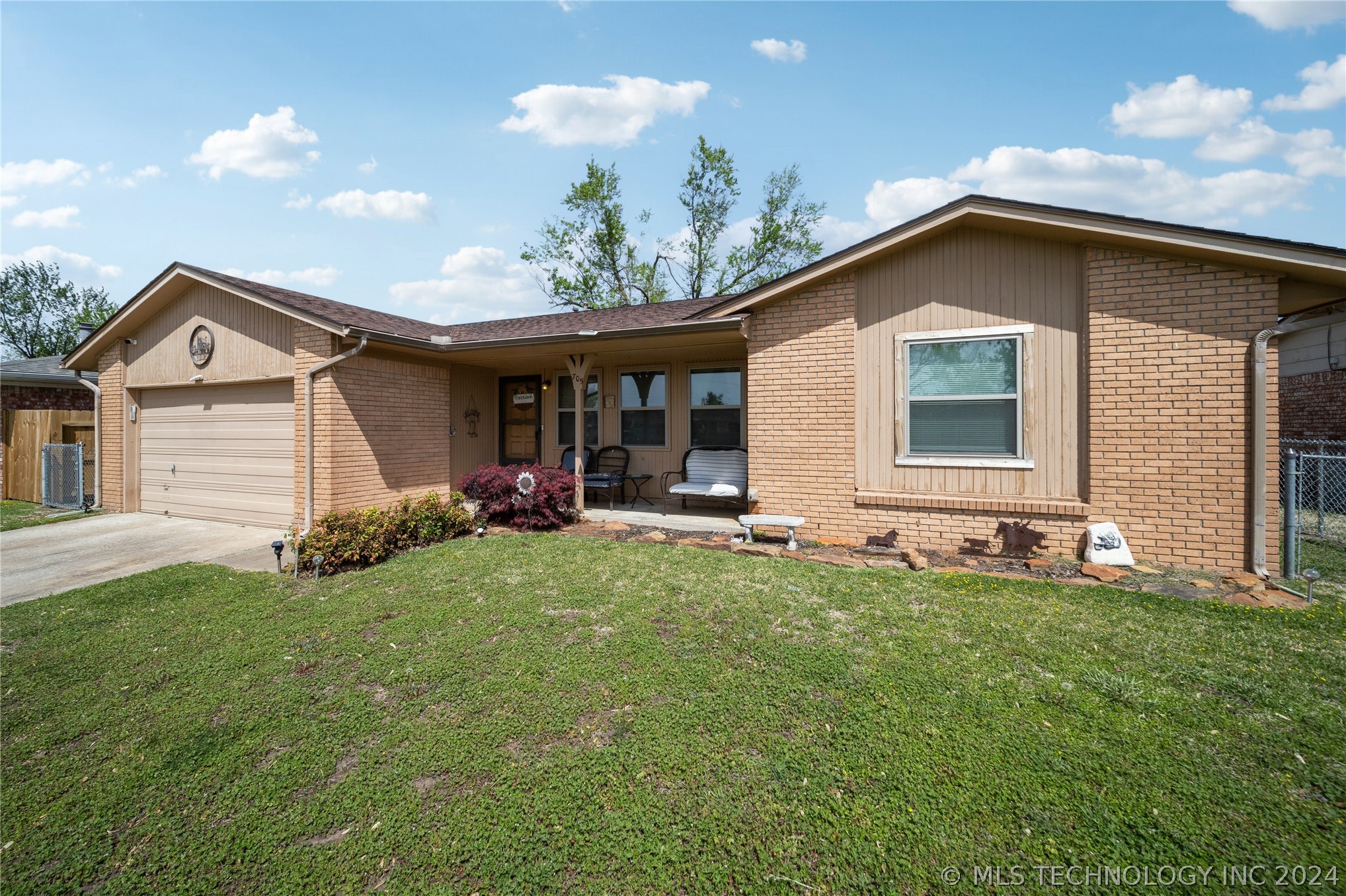 705 W Jamaica Drive, Sand Springs, OK 74063 - ERA