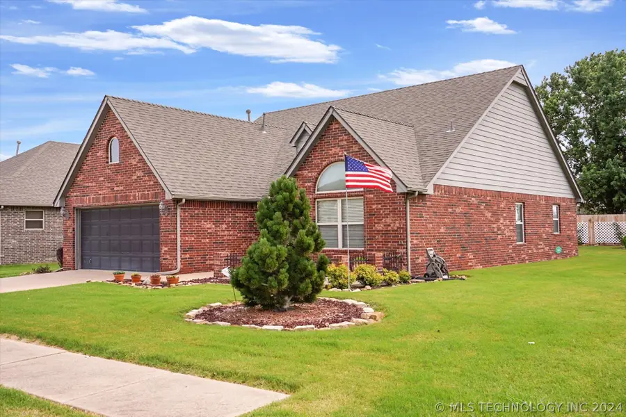 15715 S Broadway Street, Glenpool, OK 74033 - Image #3