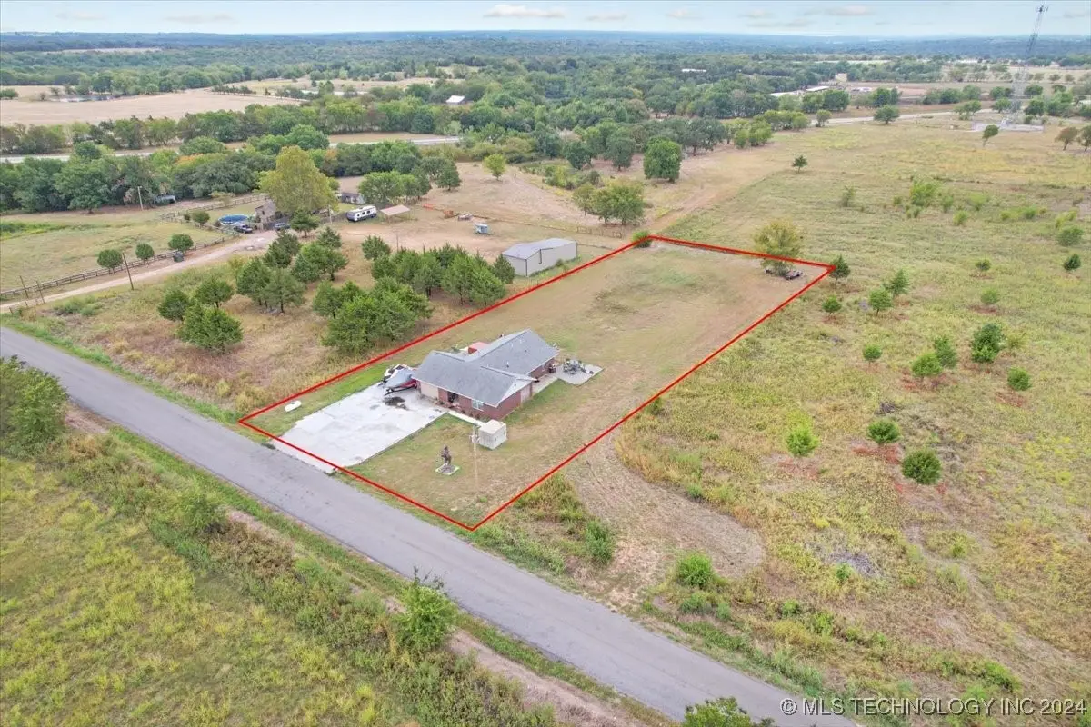 9892 Buckaloo Bend Road, Kingston, OK 73439 - Image #1