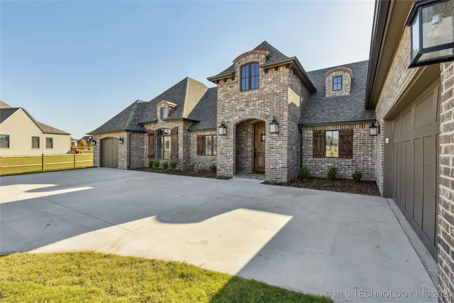 114 W 165th Street S, Glenpool, OK 74033 - Image #3