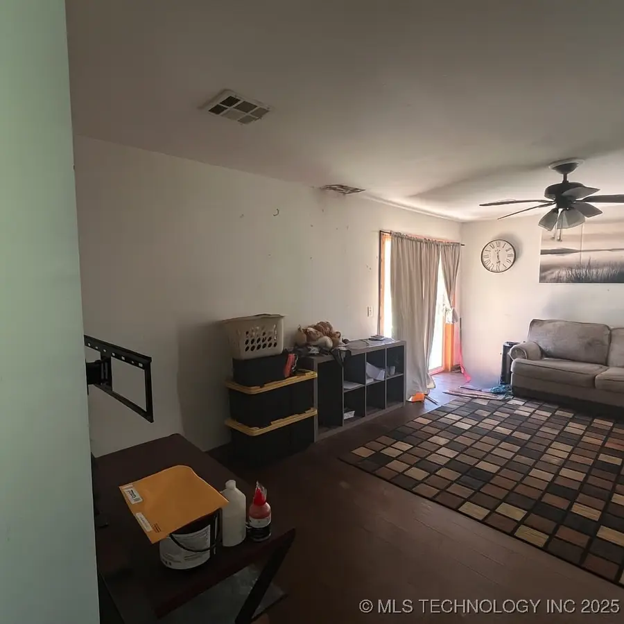 30332 S Vfw, Stigler, OK 74462 - Image #2