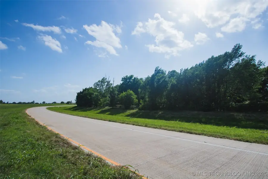 12711 N 135th East Avenue, Collinsville, OK 74021 - #2