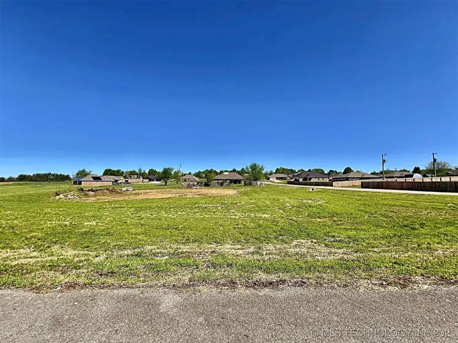 17540 W Tray Road, Tahlequah, OK 74464 - #2