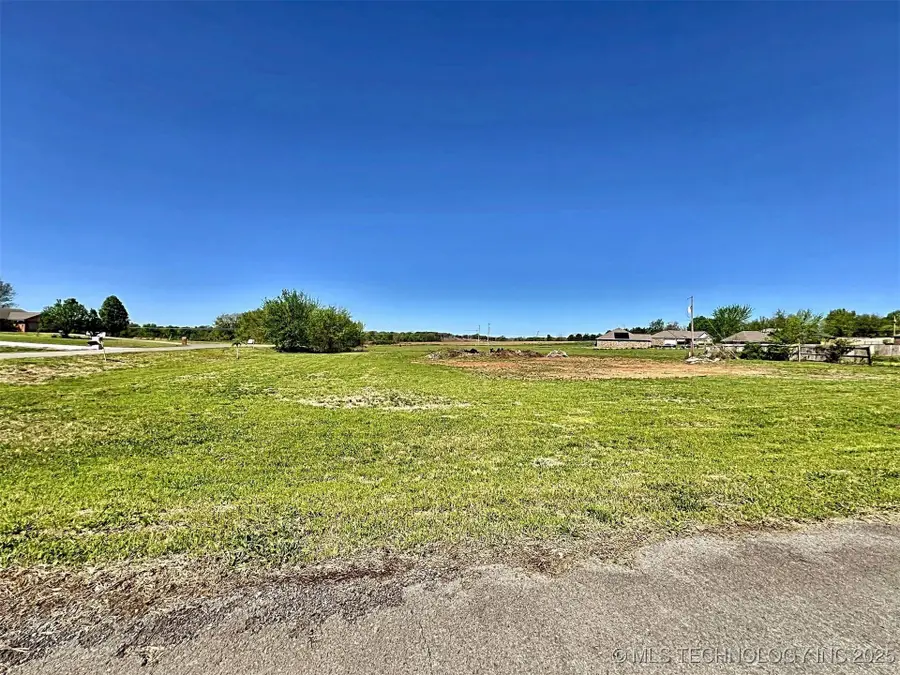 17540 W Tray Road, Tahlequah, OK 74464 - #3