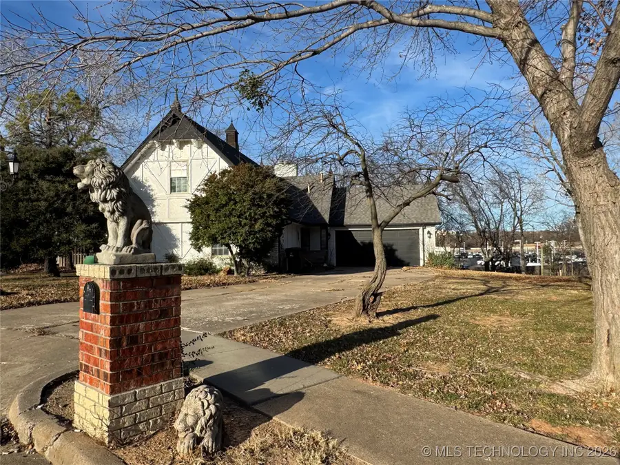1805 N Hickory Place, Broken Arrow, OK 74012 - Image #2