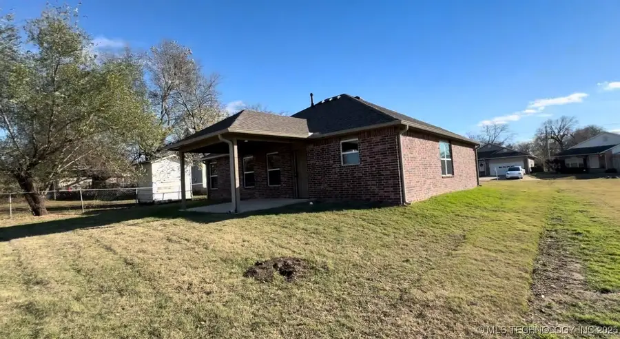 1137 E Watchorn Avenue, Sapulpa, OK 74066 - Image #3