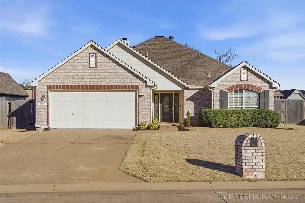 19621 E 39th Street S, Broken Arrow, OK 74014 - Image #1