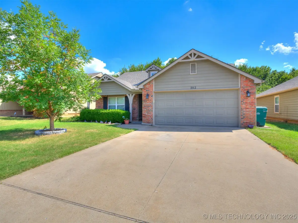 202 W 46th Street, Sand Springs, OK 74063 - #1