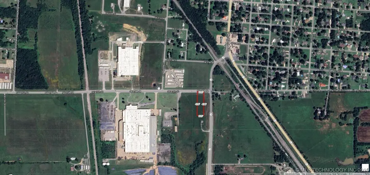 15th Street, Wagoner, OK 74467 - #1