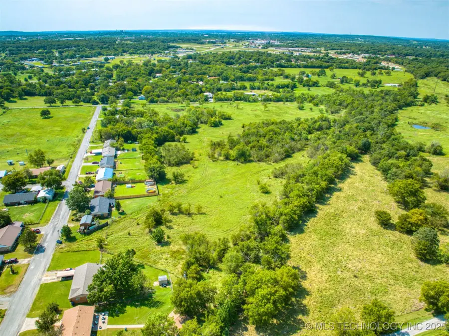 19 E Creek Avenue, Krebs, OK 74554 - #2