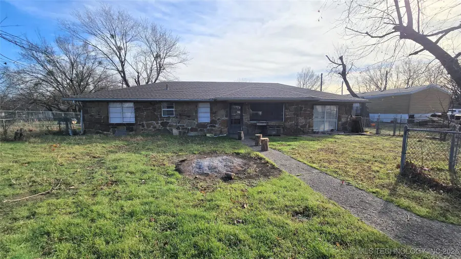 303 Chickasaw Street, Savanna, OK 74565 - Image #2