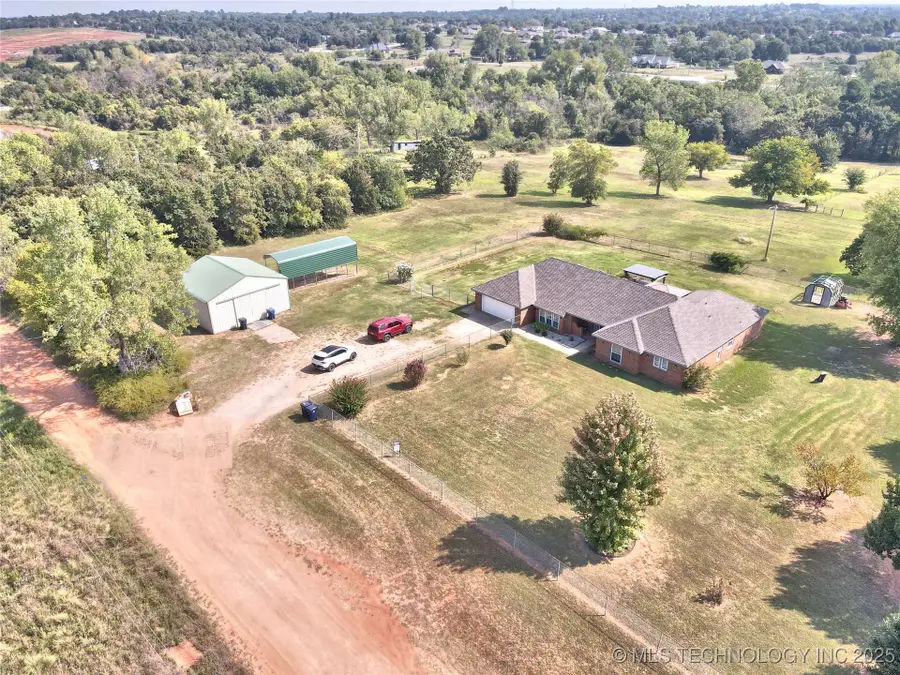 18725 Red Oak Drive, Newalla, OK 74857 - Image #2