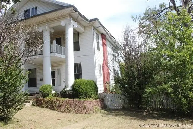 512 N 4th Street, Henryetta, OK 74437 - #2