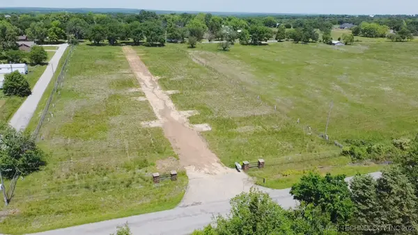 439 Maiden Lane, Henryetta, OK 74437