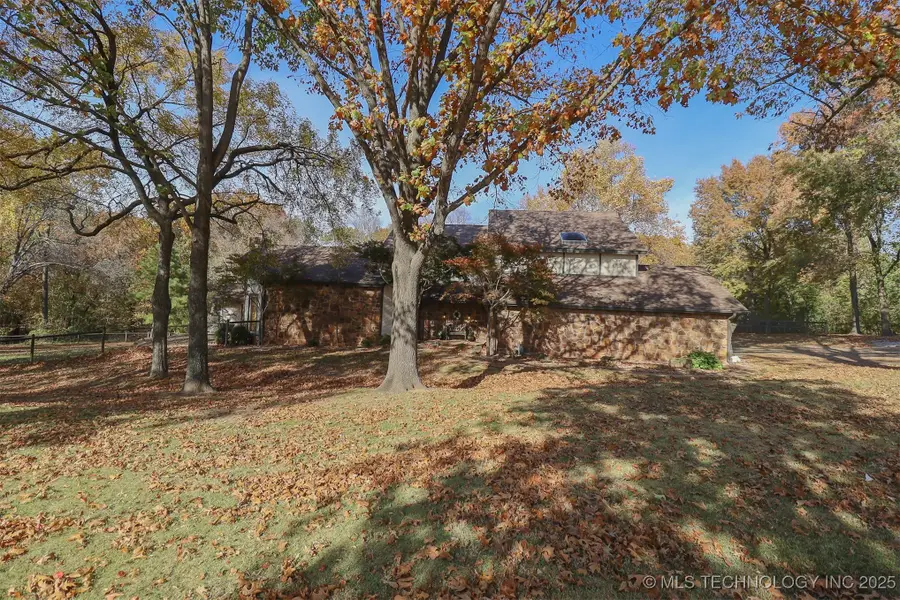 13933 S 198th East Avenue, Broken Arrow, OK 74014 - Image #2