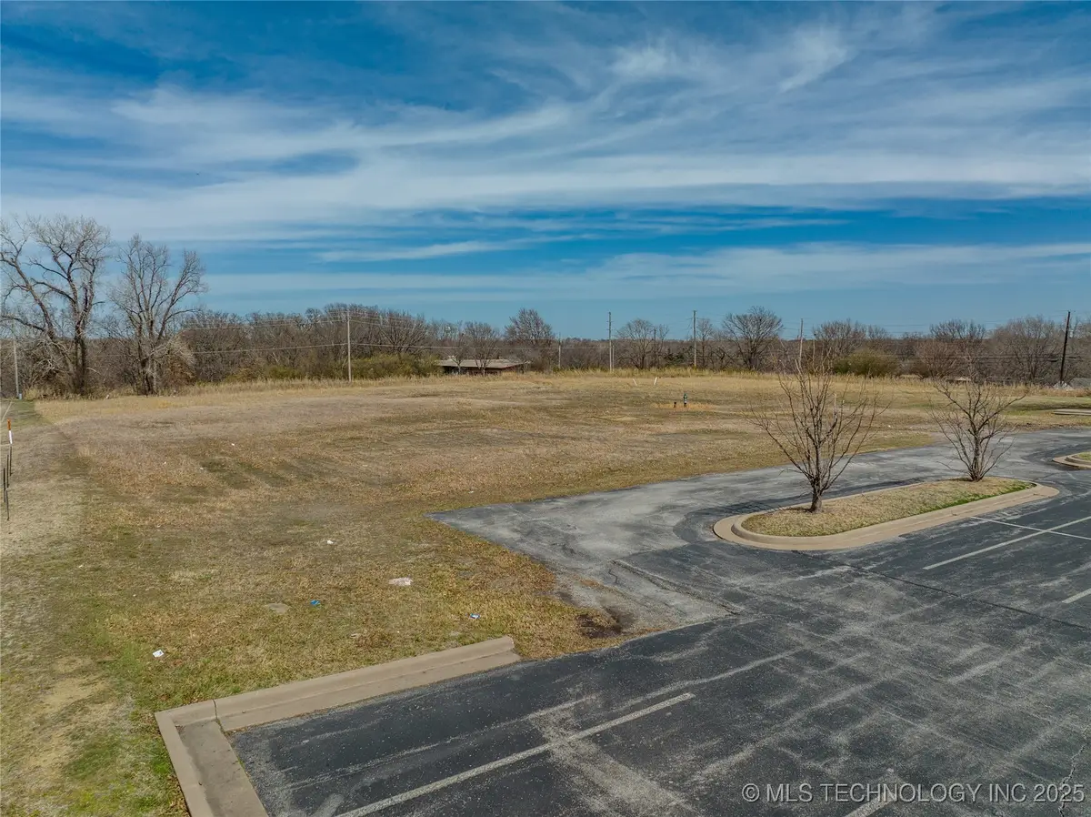 SE Adams Road, Bartlesville, OK 74006 - #1