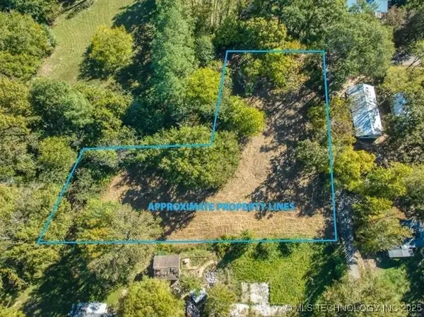 E 11th Street, Broken Bow, OK 74728