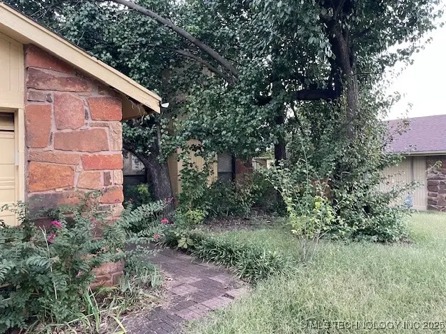 1604 N Hickory Court, Broken Arrow, OK 74012 - Image #2