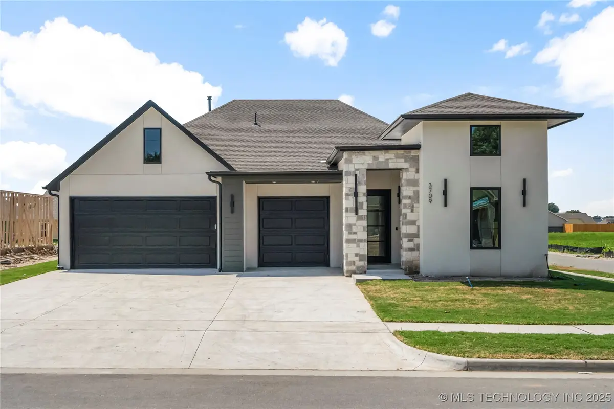 3709 W Delmar Street, Broken Arrow, OK 74012 - Image #1