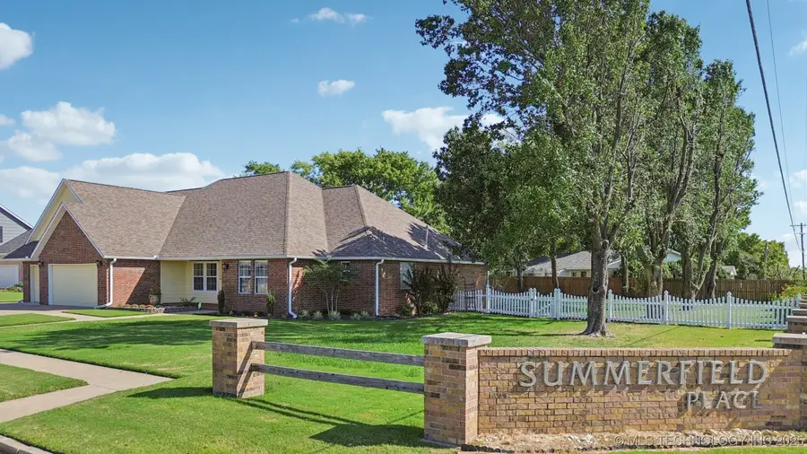 2809 Summerfield Place, Pryor, OK 74361 - Image #2