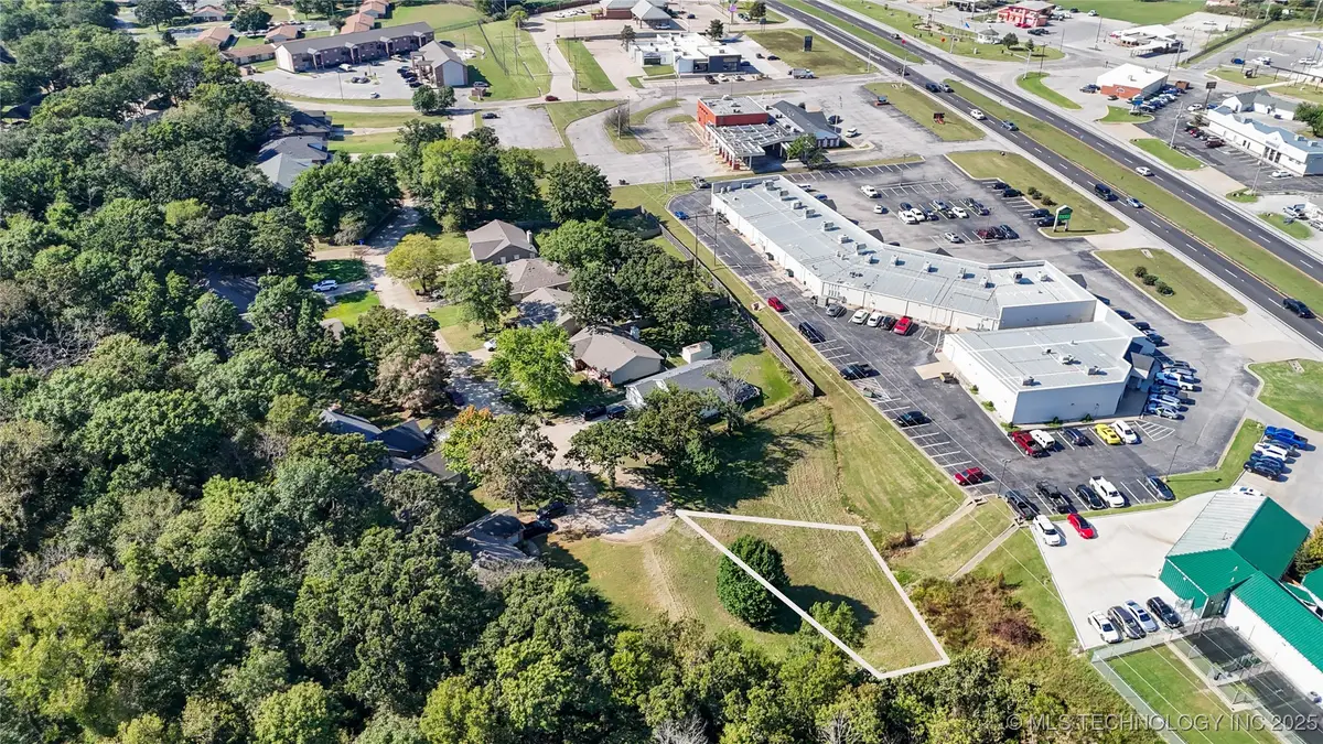 11 Antry Place, Catoosa, OK 74015 - Image #1