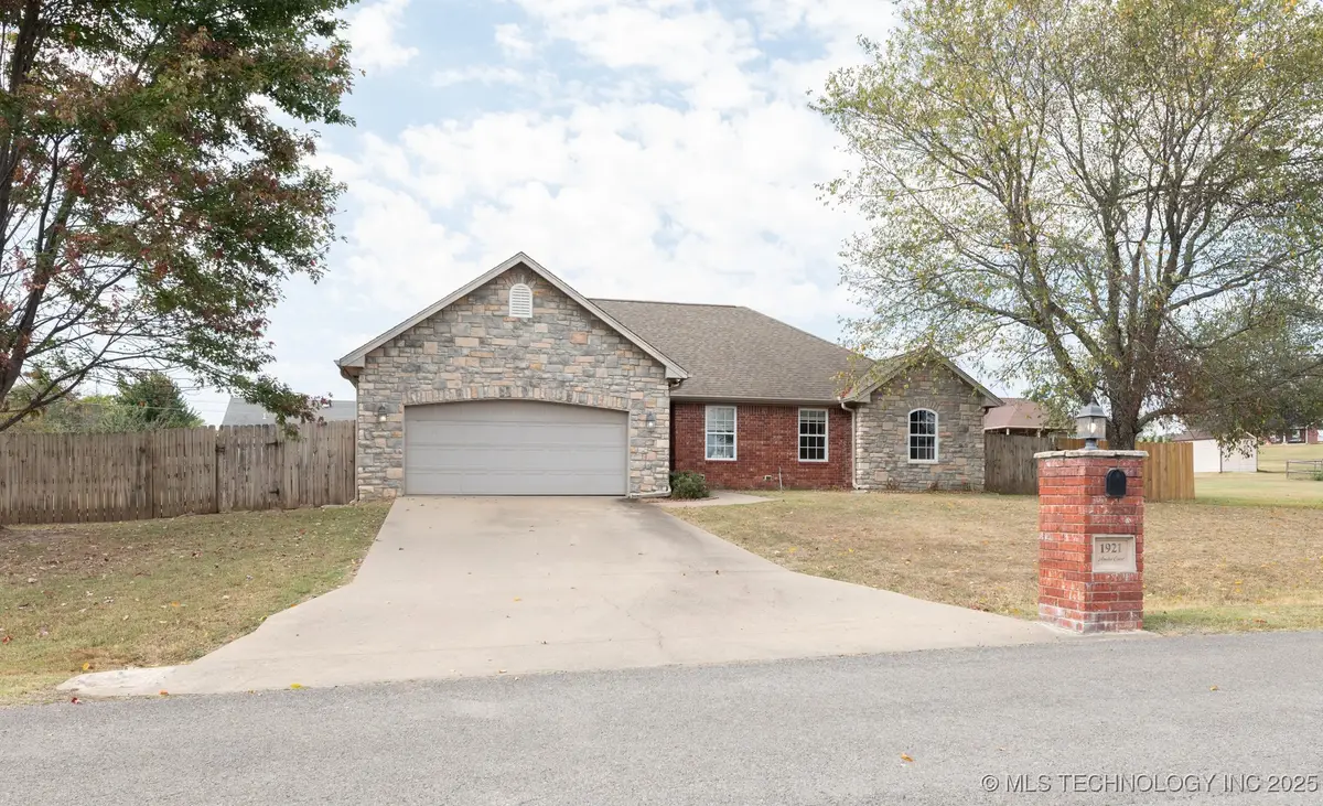 1921 Amelia Court, Tahlequah, OK 74464 - Image #1