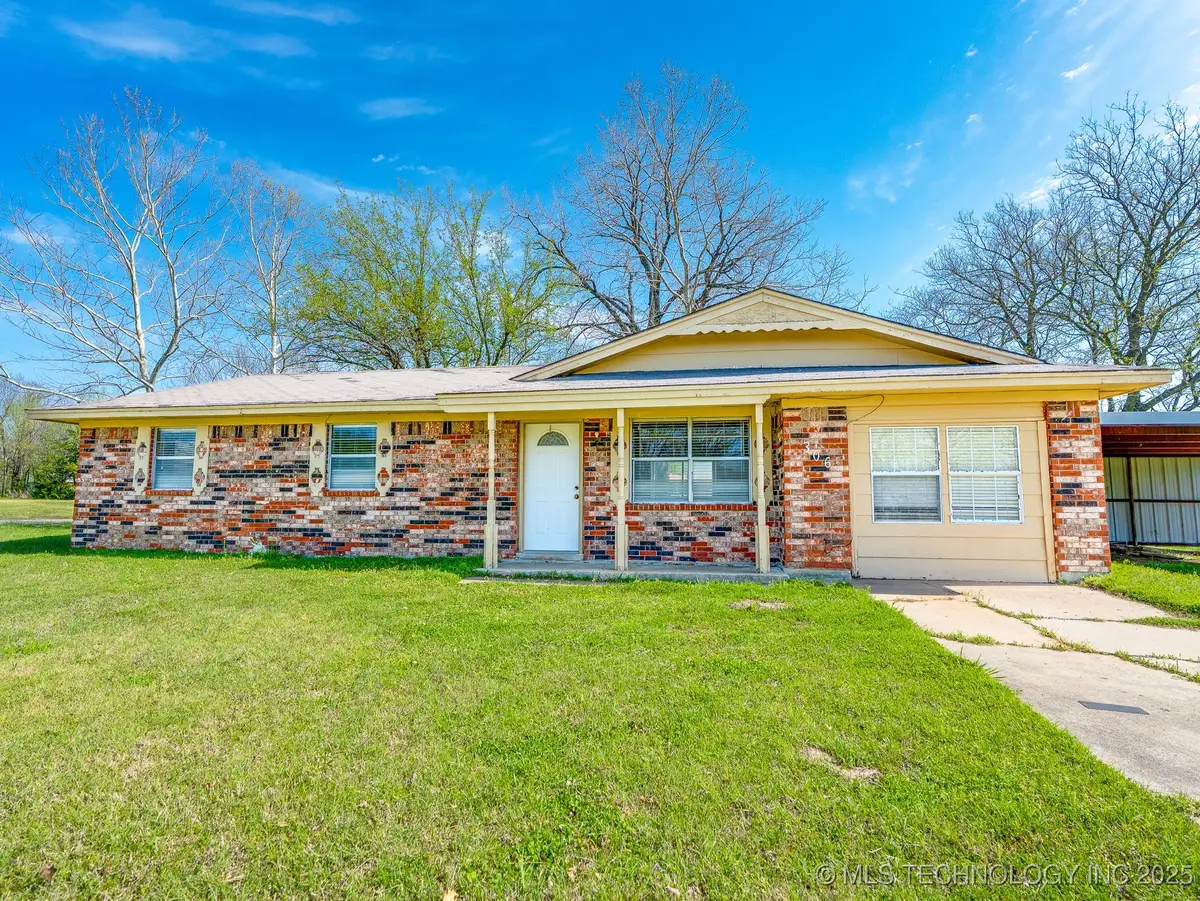 306 E Colonial, Konawa, OK 74849 - #1