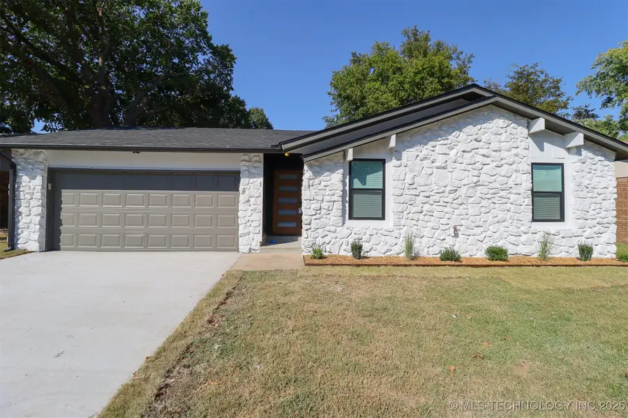 912 W Oakridge Street, Broken Arrow, OK 74012 - Image #2