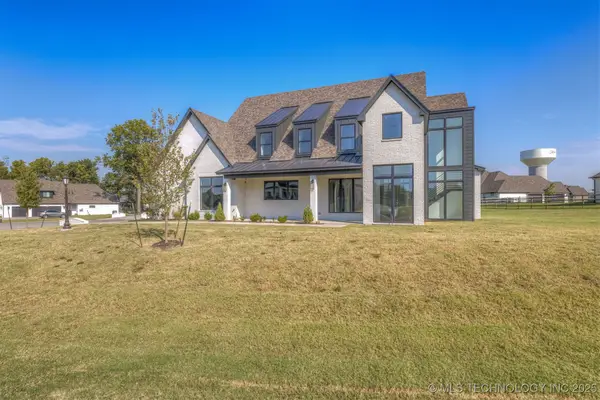 5851 N River Birch Road, Owasso, OK 74055