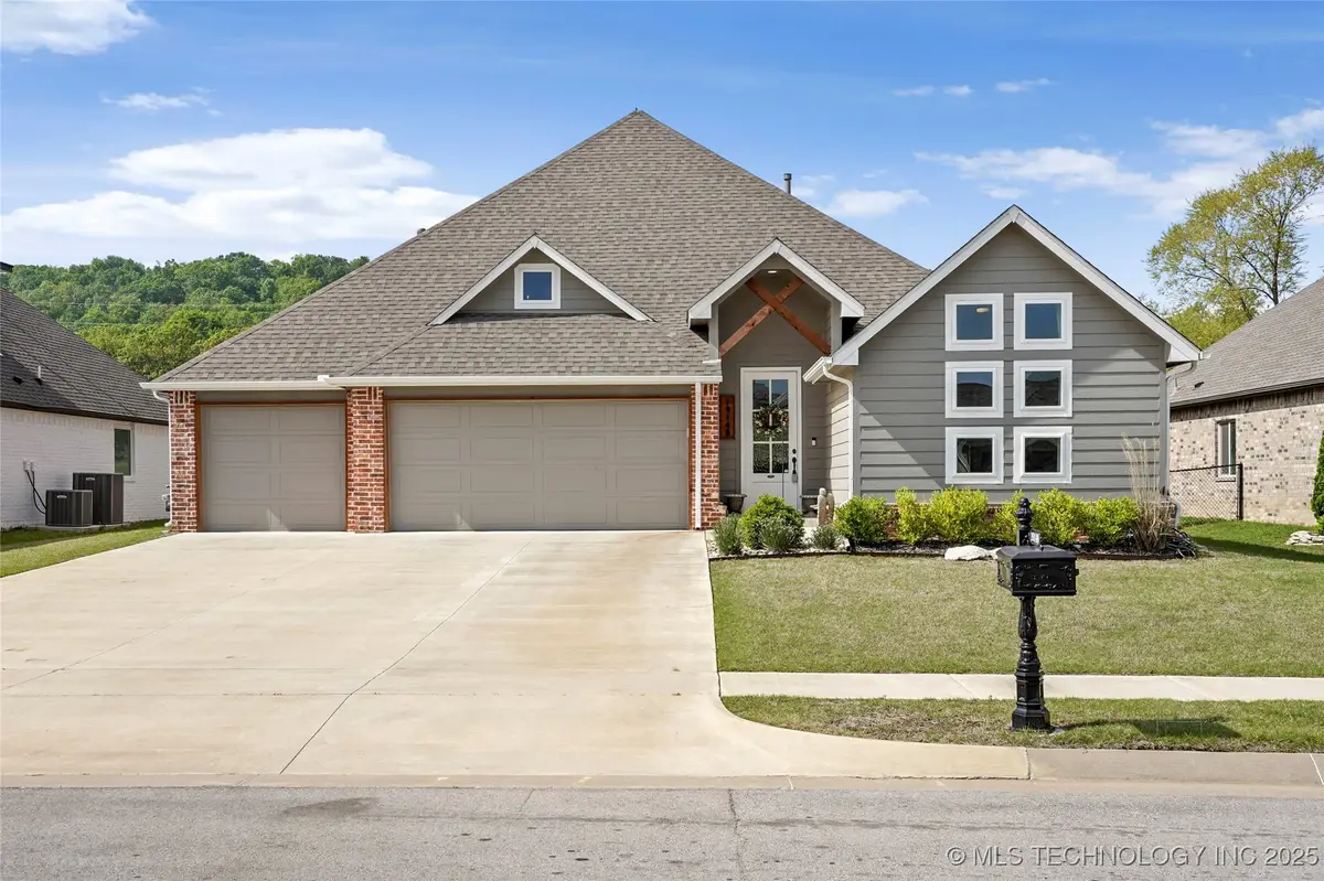 19148 E Chinquapin Drive, Catoosa, OK 74015 - #1