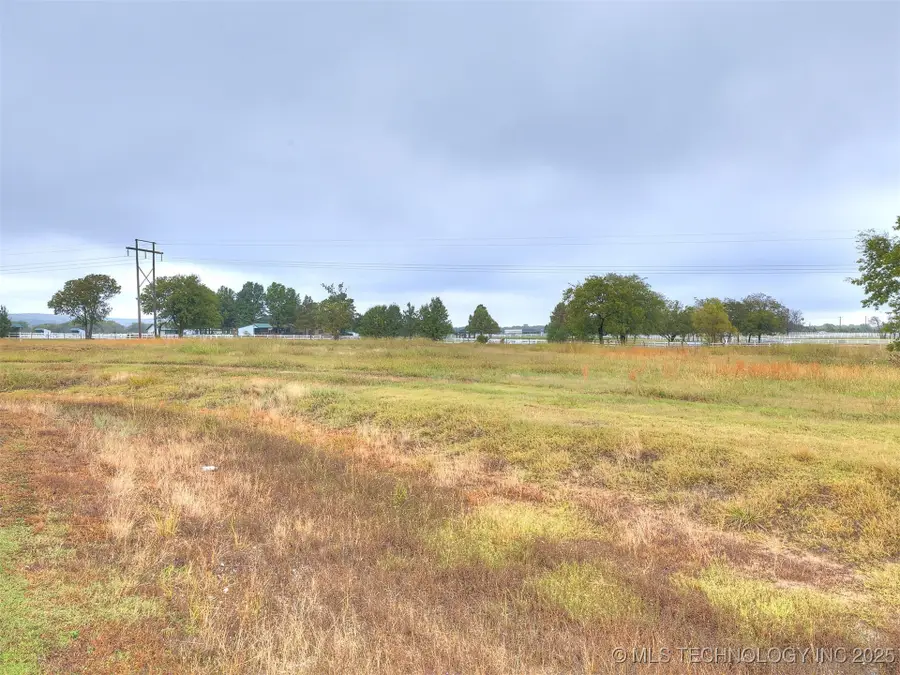 3227 E 169th Street S, Bixby, OK 74008 - Image #2