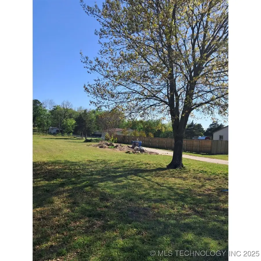 622 Indiana Avenue, McAlester, OK 74501 - #3