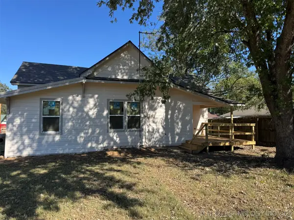 213 W Pine Street, Coweta, OK 74429