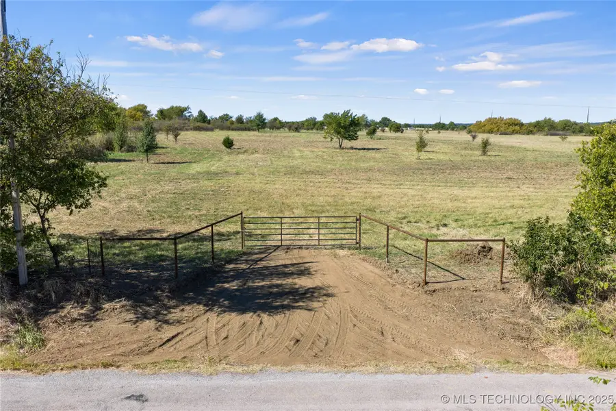 001 Cactus Lane, Hennepin, OK 73444 - Image #2