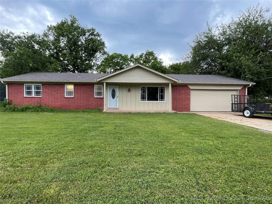 422 N Forest Street, Jenks, OK 74037 - #2