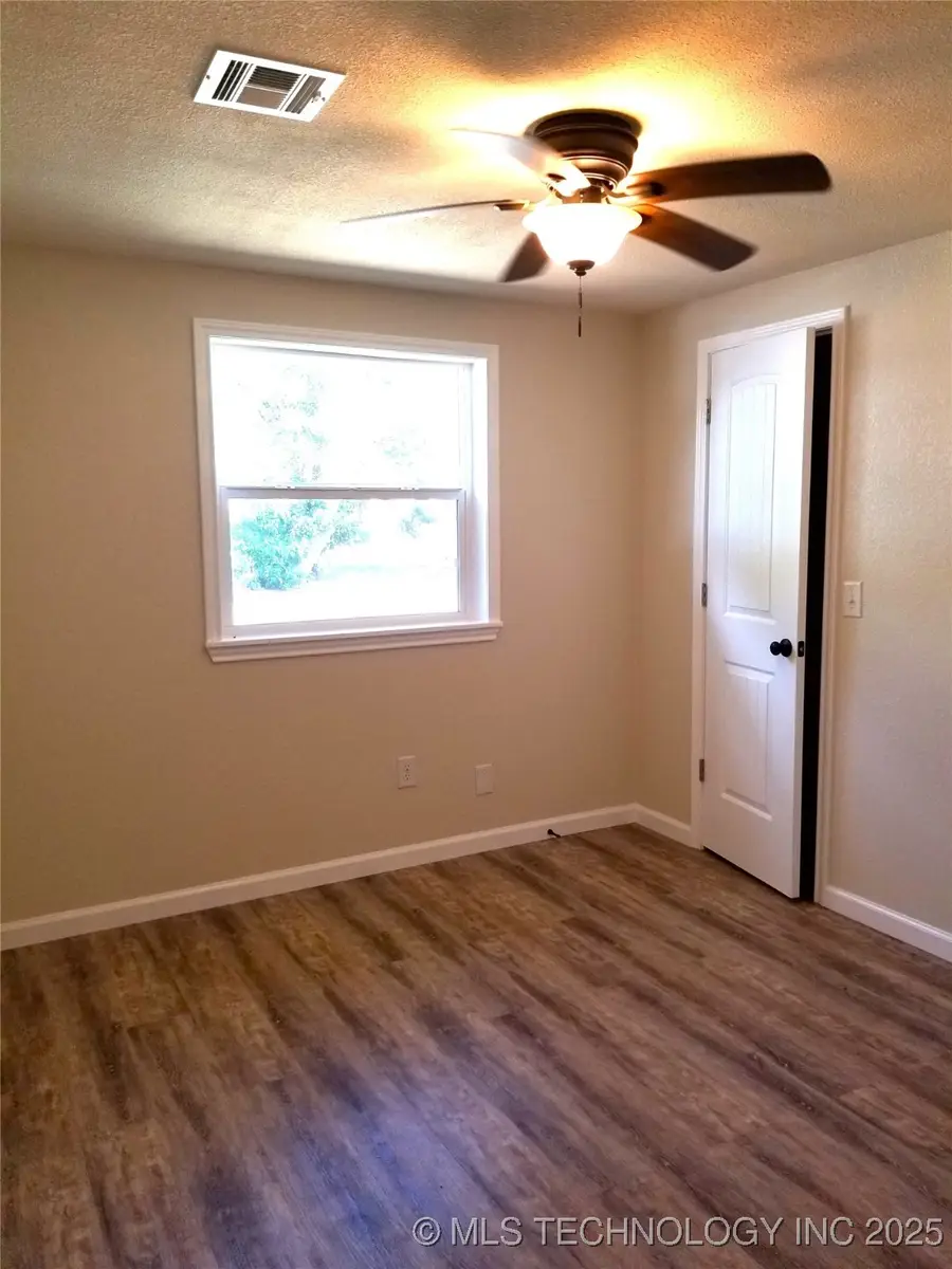 28352 Buchanan Circle, Leon, OK 73441 - Image #3