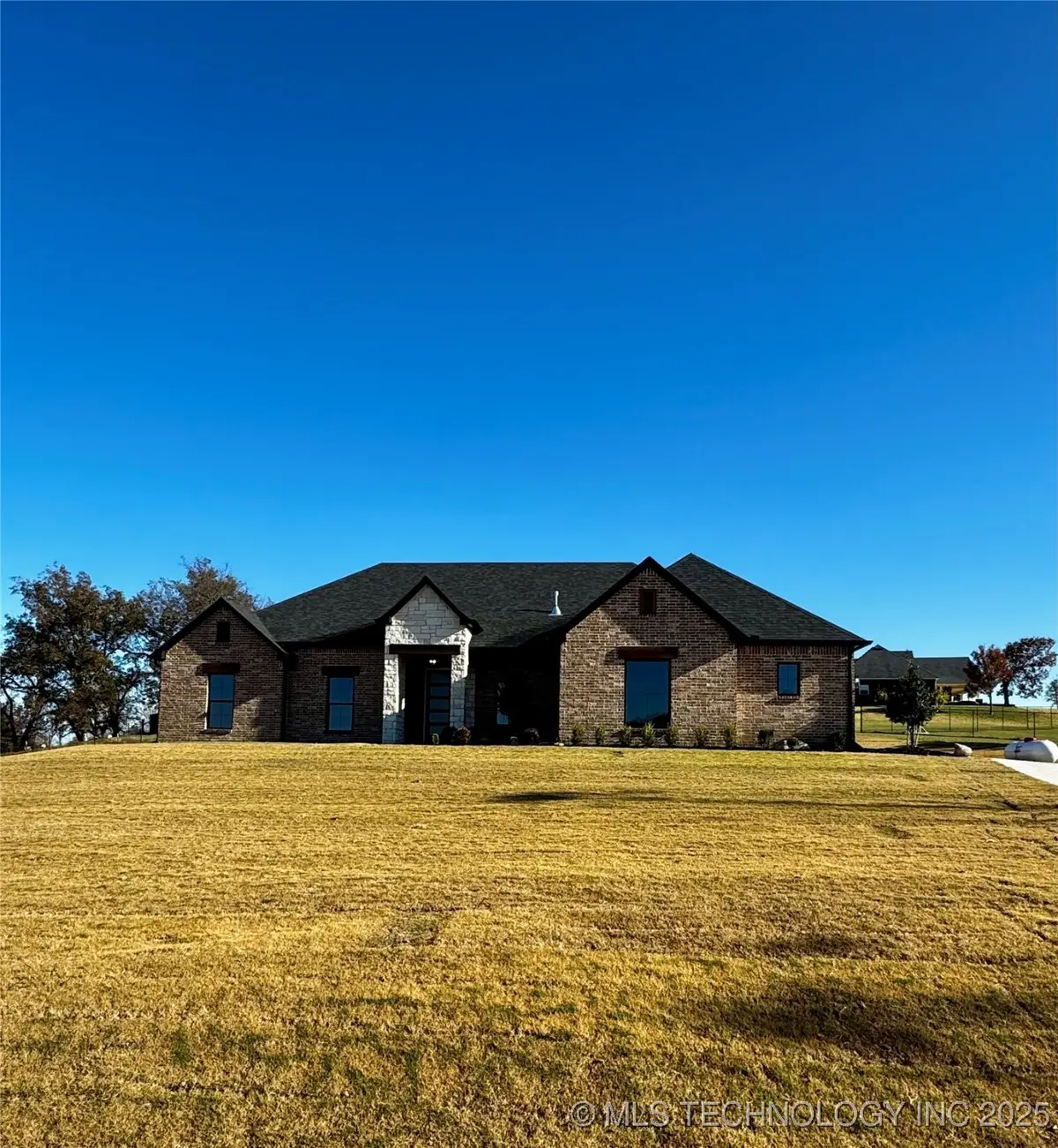 21755 S Country Ridge Court, Claremore, OK 74019 - Image #1