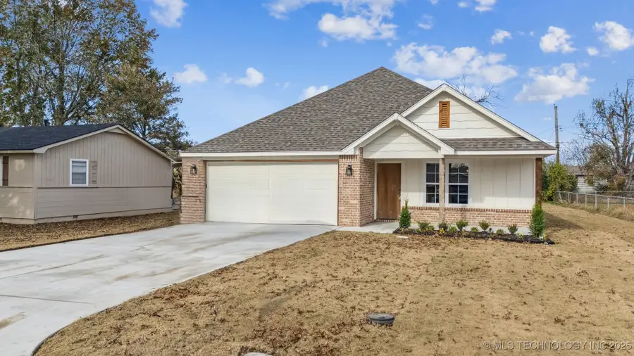 308 E Fry Court, Claremore, OK 74017 - Image #2