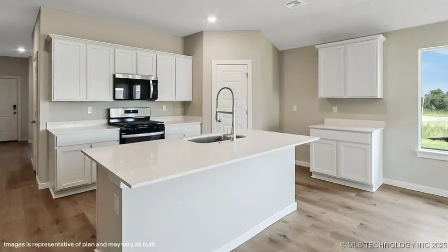 3605 E Lincoln Street, Broken Arrow, OK 74014 - Image #3