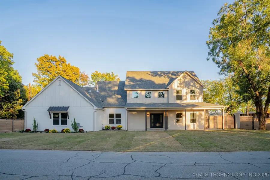 4929 S Columbia Avenue, Tulsa, OK 74105 - Image #2