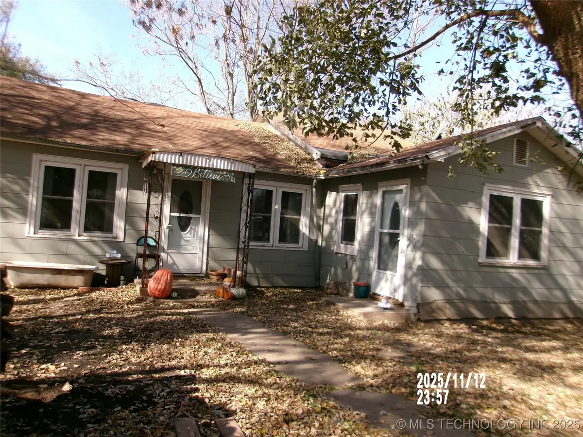 135 S 1st Street, Ralston, OK 74650 - Image #1