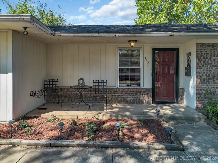 703 Cottonwood Street, Ardmore, OK 73401 - Image #2