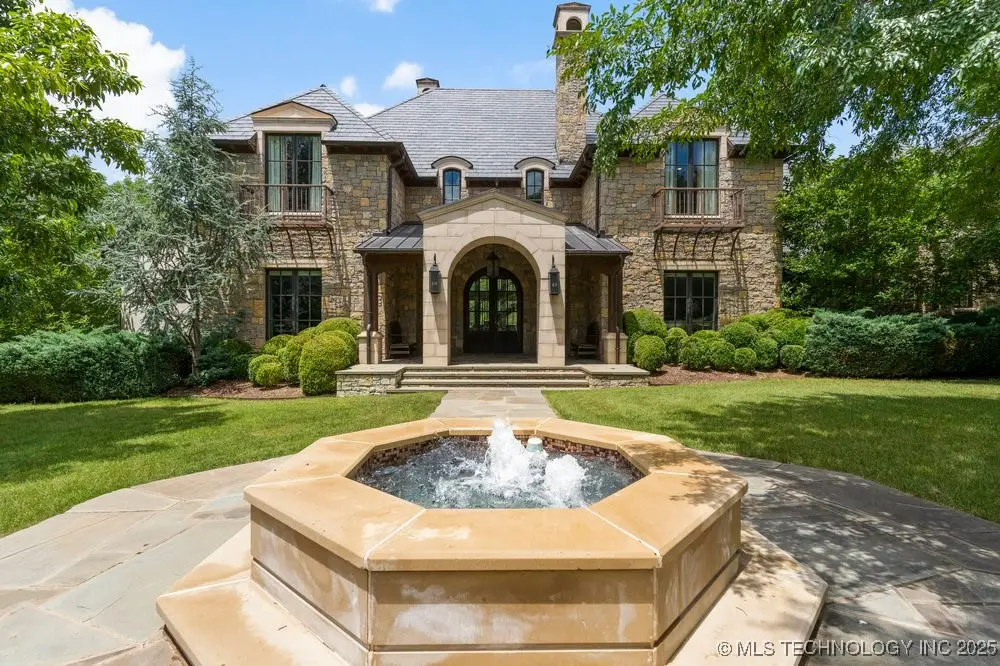 19433 E Clear Brook Road, Owasso, OK 74055 - Image #1