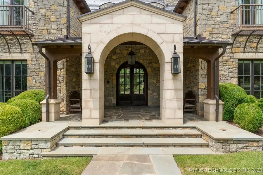 19433 E Clear Brook Road, Owasso, OK 74055 - Image #2