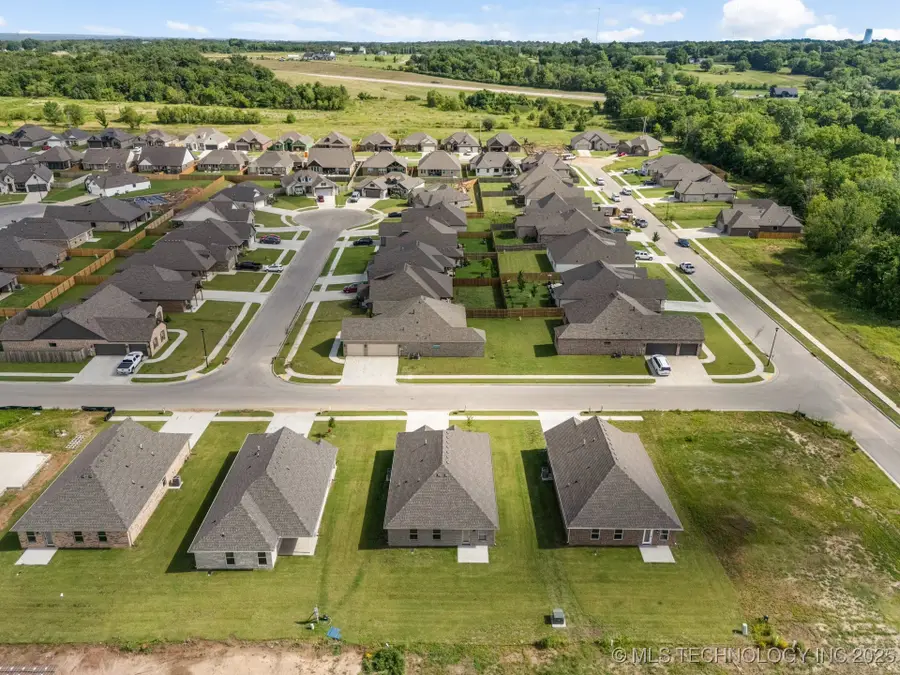 10778 S 274th Place E, Coweta, OK 74429 - Image #3