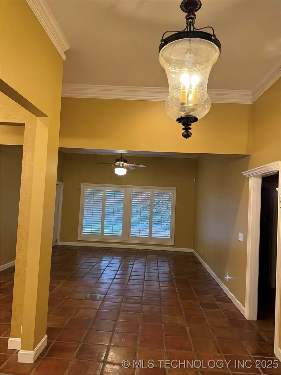 2740 Montrose Drive, Bartlesville, OK 74006 - Image #2