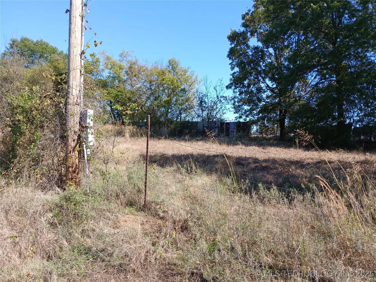 Harbor Drive, Checotah, OK 74426 - Image #1