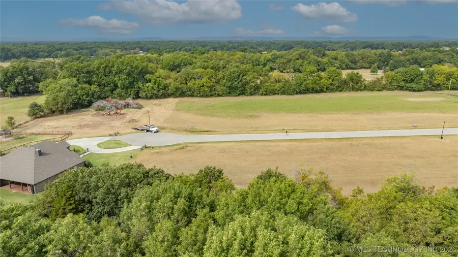 24200 W 3983 Drive, Bartlesville, OK 74006 - #2