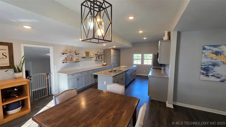 15802 S Elwood Avenue, Glenpool, OK 74033 - Image #2